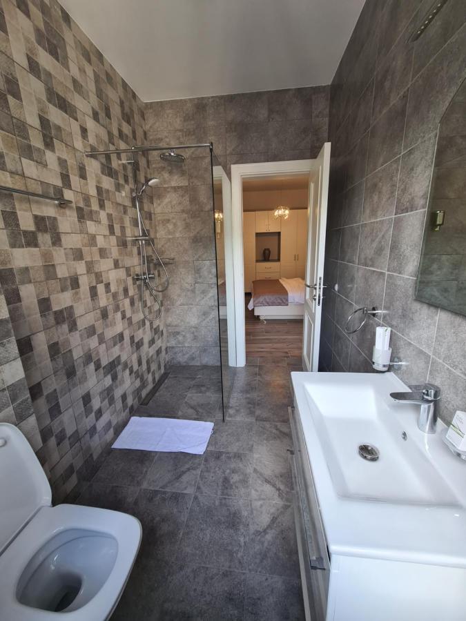 Rustico Apartments Tivat Exterior foto